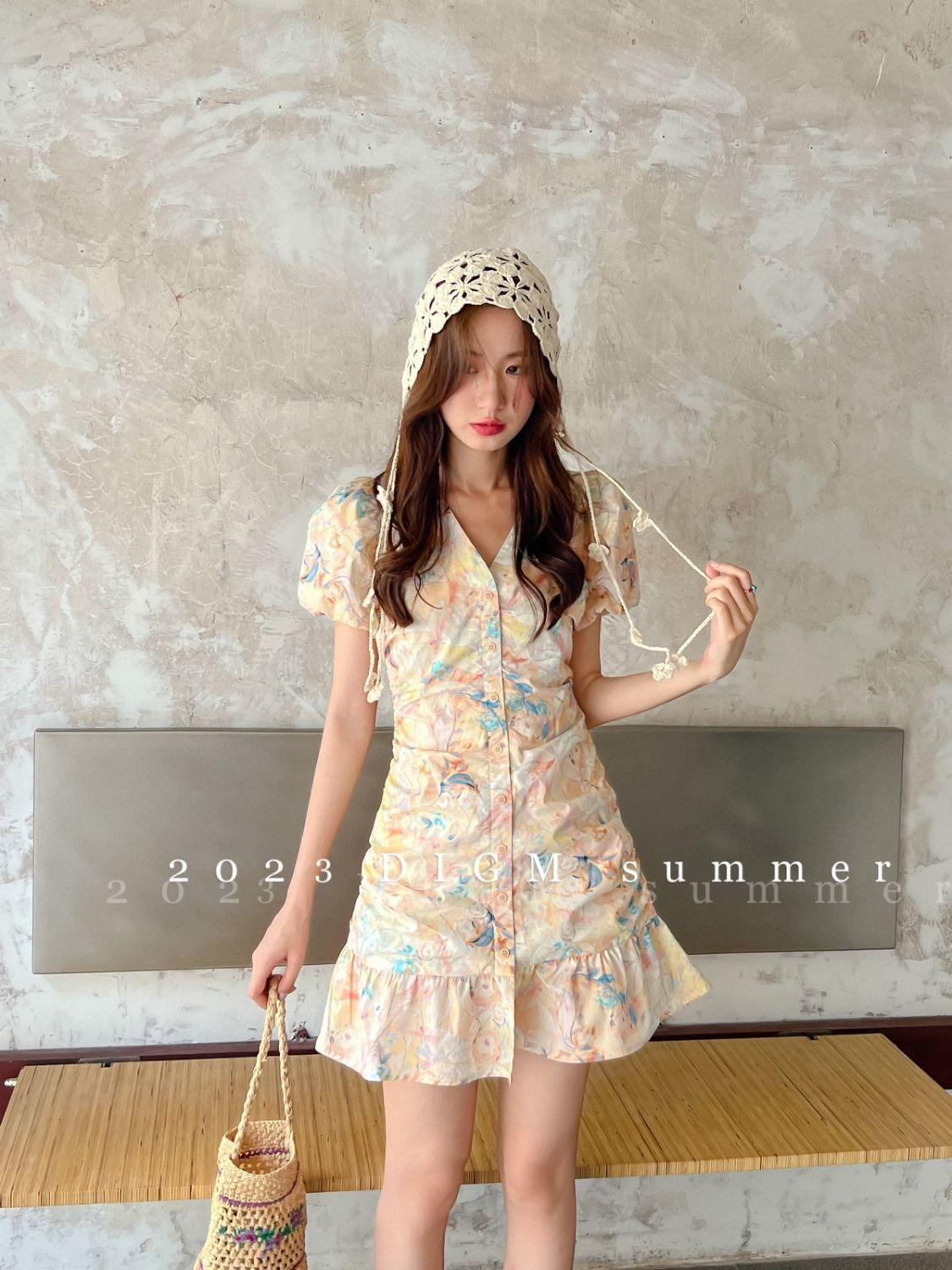 TOBE1SHOP Phong cách Pháp Vintage tranh sơn dầu xếp li váy mùa hè V cổ thắt lưng hiển thị gầy khí chất cao cấp cảm giác váy nhỏ