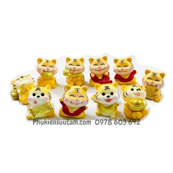 Tượng Nhựa Con Cọp Cute Dễ Thương , Dùng để trưng bày trên bàn sách, bàn làm việc, xe oto, kích thước 4 x 3.5cm, màu vàng - TMT Collection - SP005465