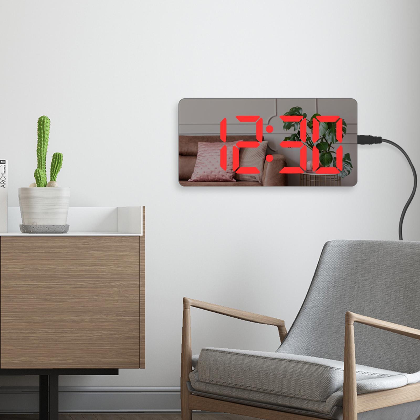LED  Clock Snooze Temperature   USB Mirror Surface