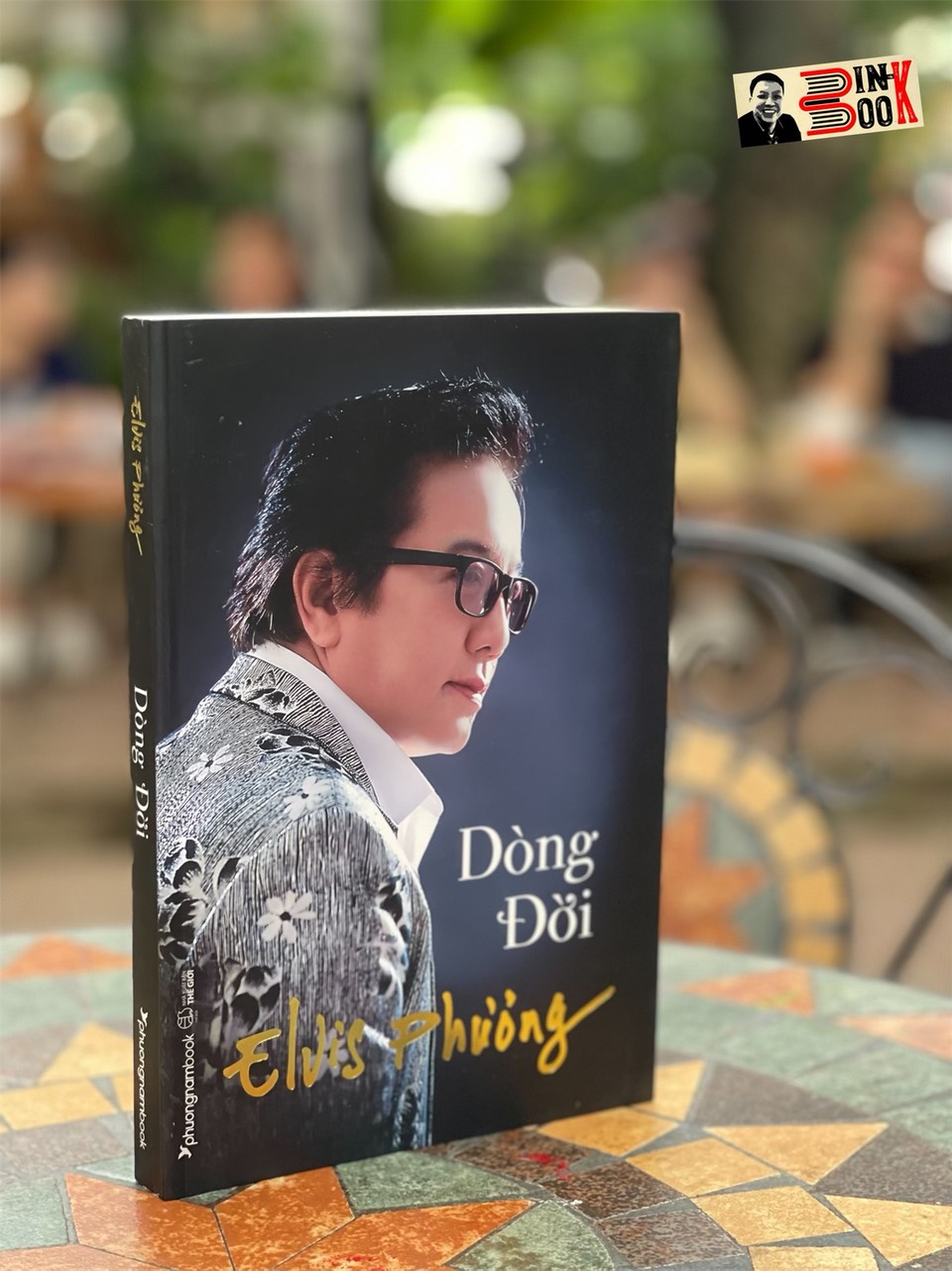 DÒNG ĐỜI - Elvis Phương - Phương Nam Book