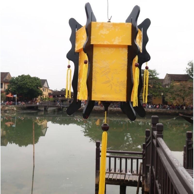 Đèn lồng trụ gỗ lục giác hội an