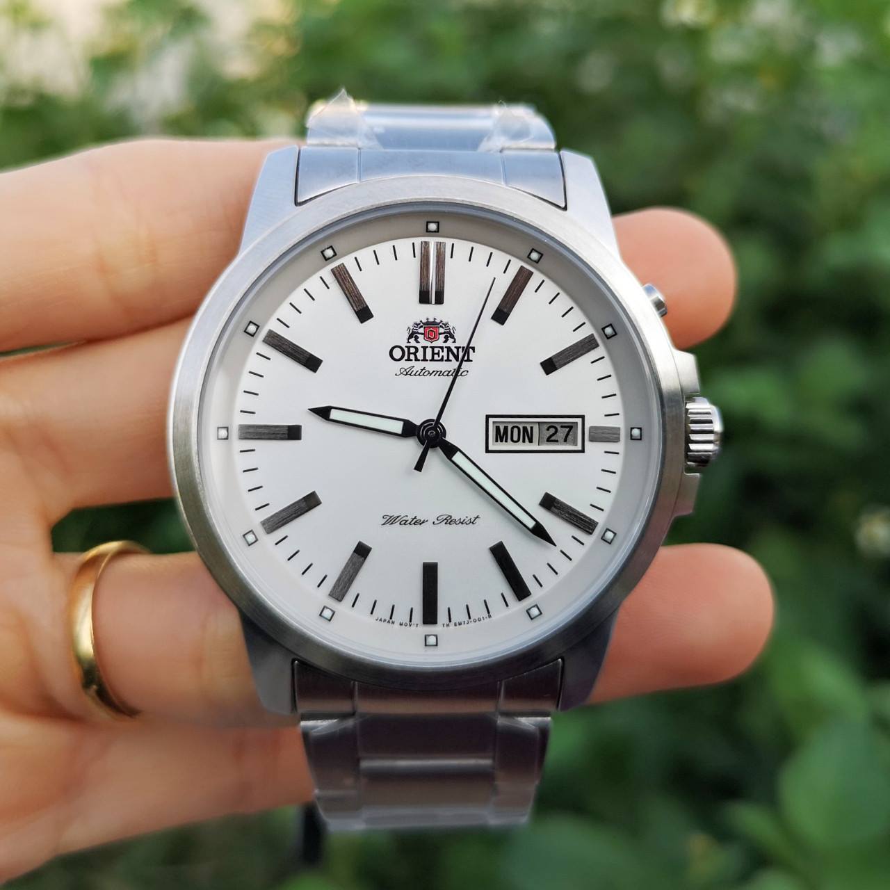 Đồng hồ nam dây kim loại Orient FEM7J005W9