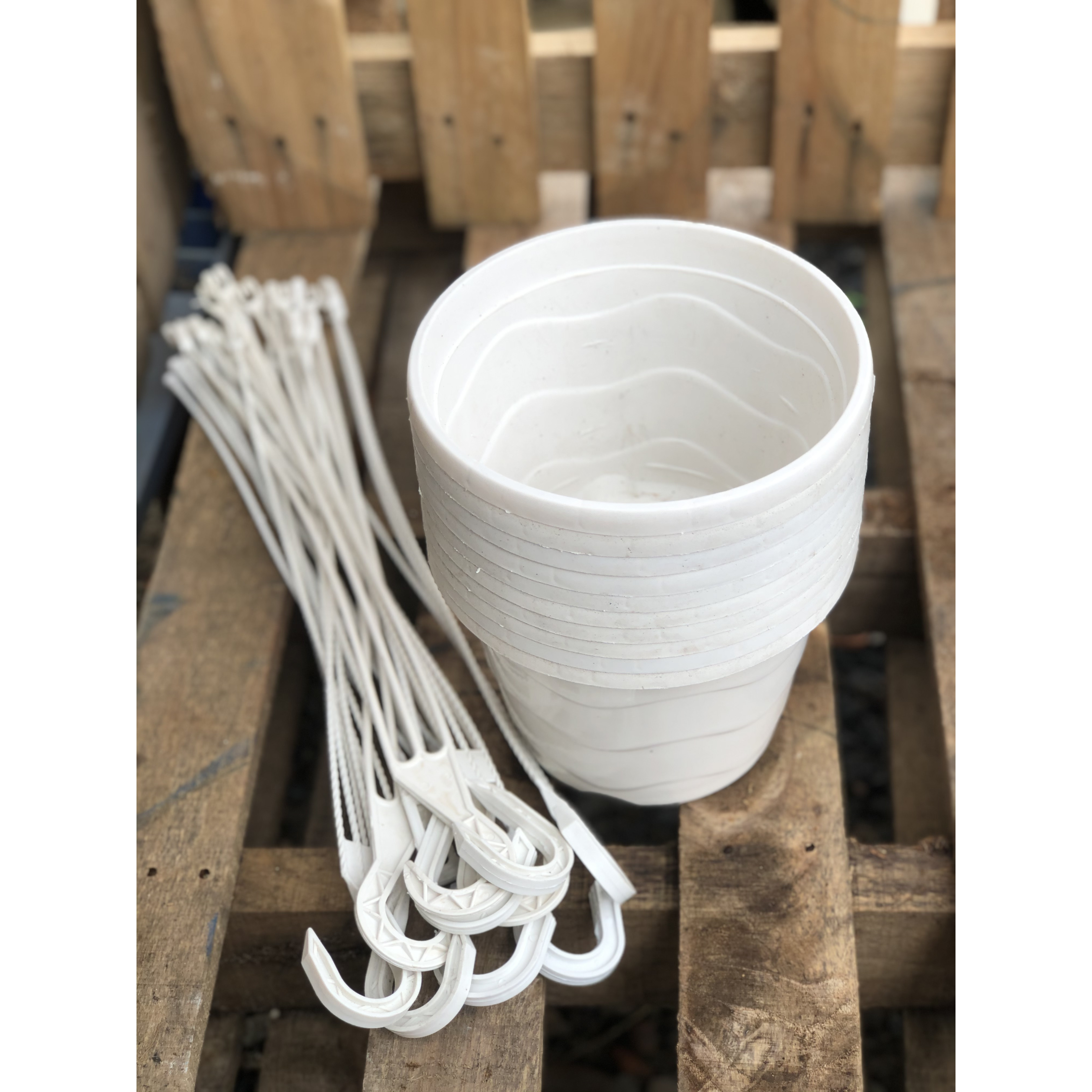 Bộ 10 chậu treo trồng cay kích thước fi 20 x 15 cm