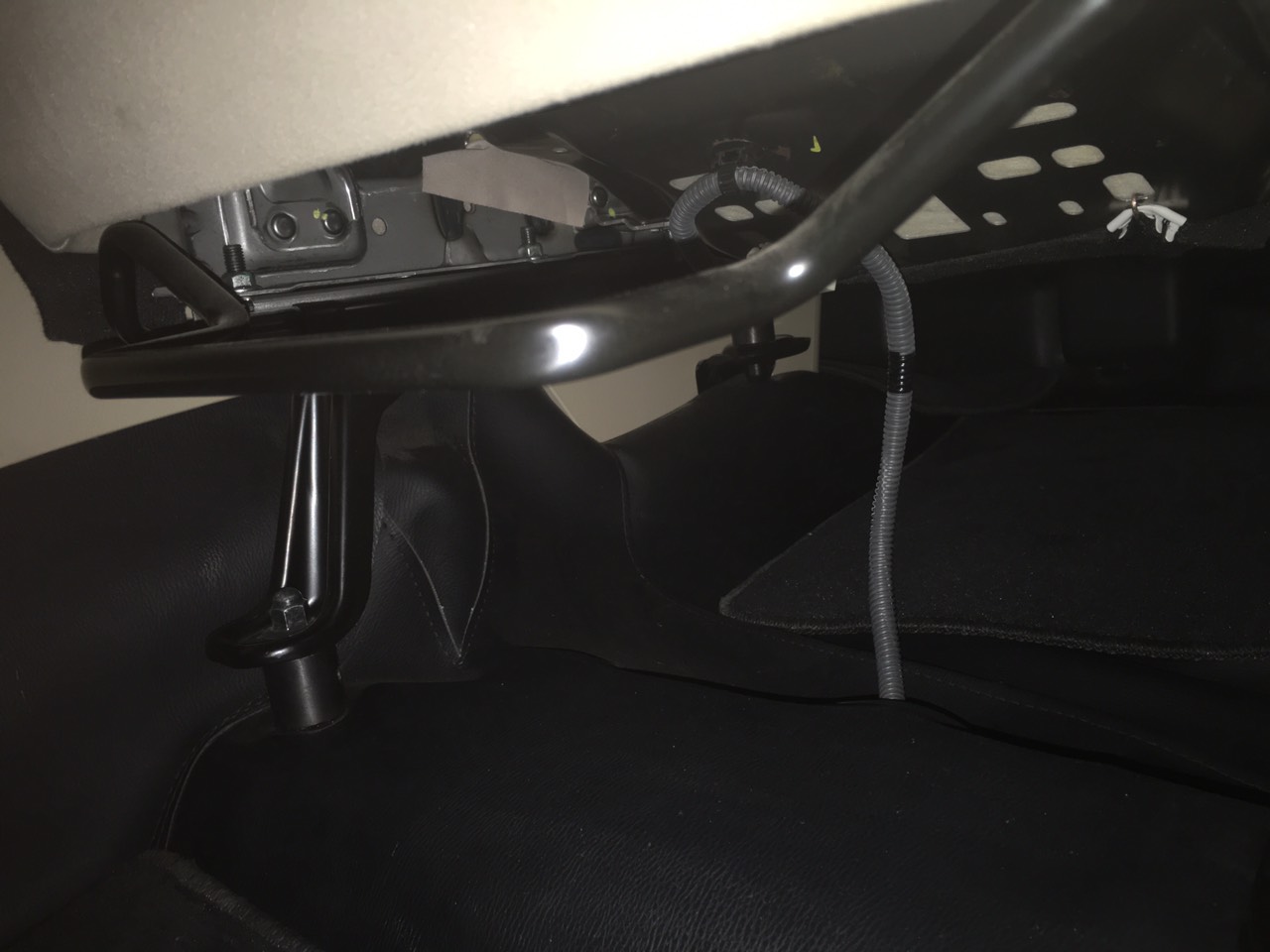 Cục Đôn Ghế Tài Hyundai Stargazer - Cao Thêm 3cm