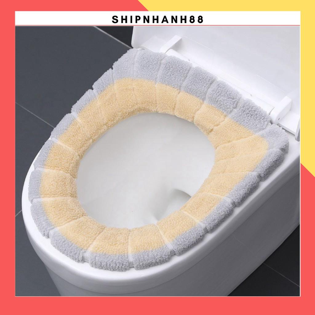 GIÁ SỈMiếng Lót Bồn Cầu Nỉ Lông Chống Lạnh 2 Màu Siêu Đẹp 88206