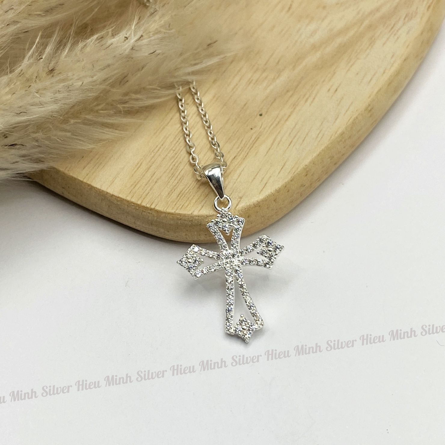 Dây Chuyền Bạc Ta Hình Thánh Giá Đính Đá Chính Hãng Bạc Hiểu Minh DMD536
