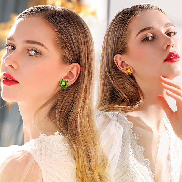 Bông tai hoa cúc khuyết BHBT384