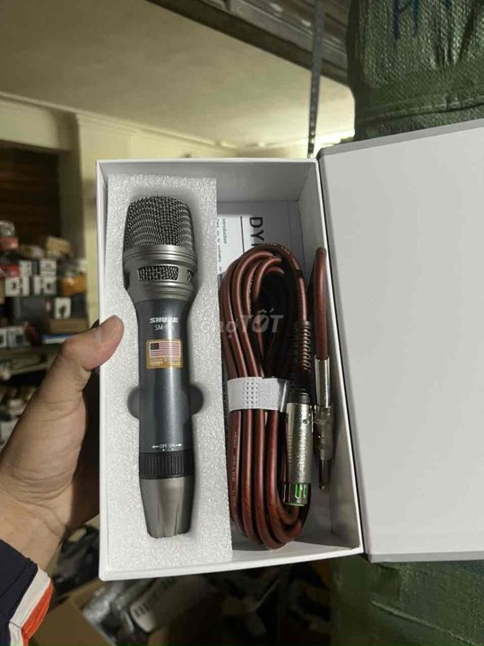 Mic karaoke có dây SHURE SM99A - Âm thanh cực hay