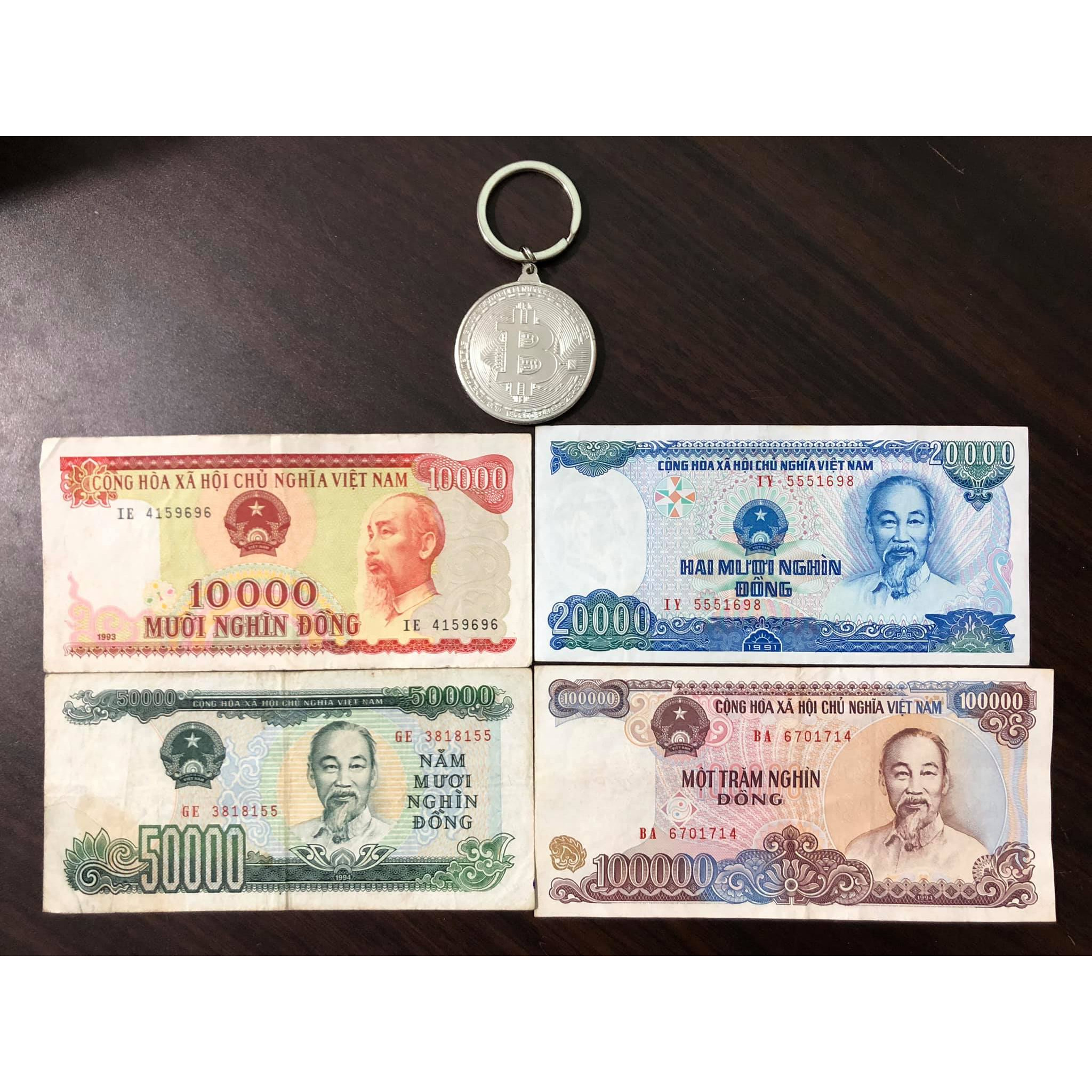 Bộ tiền cổ Việt Nam 4 tờ cotton bao cấp (kèm móc chìa khóa Bitcoin lạ mắt)
