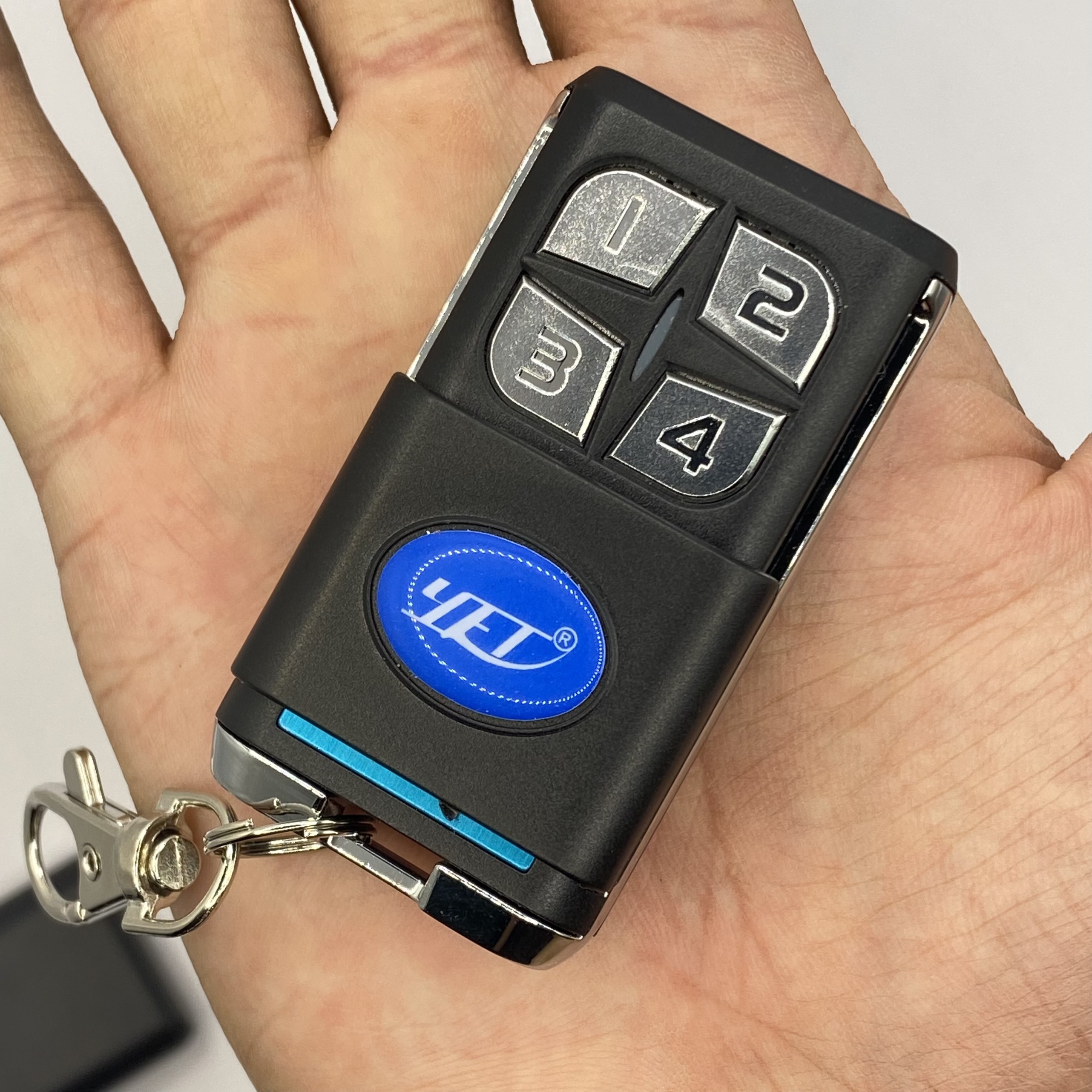 Tay Điều Khiển JET Đa Năng Với Khả Năng Tương Thích Các Tần Số như CH 365mhz