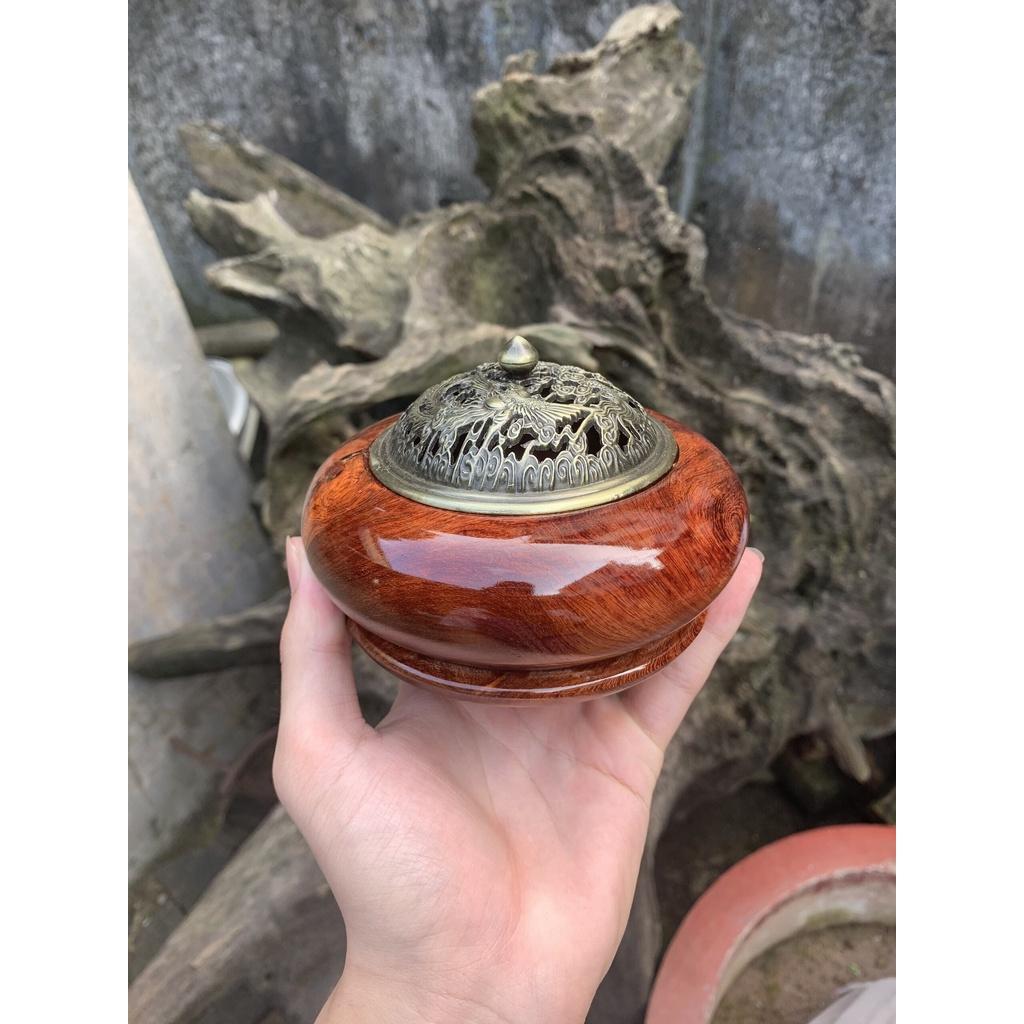 Lư xông trầm bằng gỗ hương