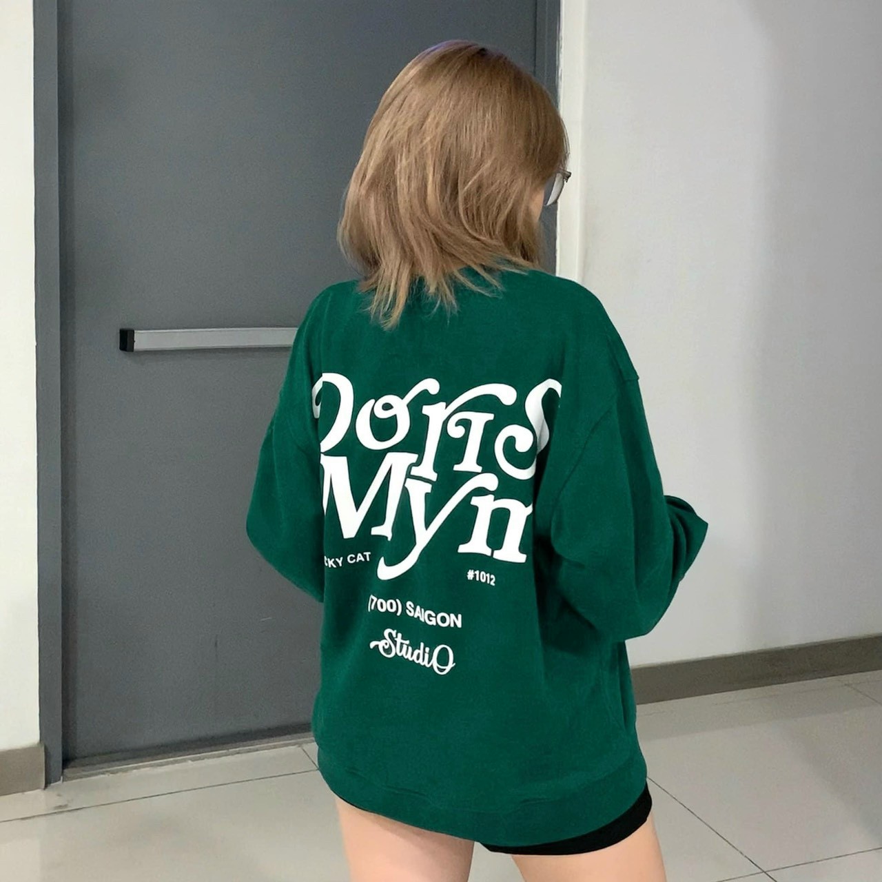 áo sweater in chữ doris myn, Áo Sweater chui đầu nam nữ dễ thương, Áo Sweater Form Rộng Unisex Tay Bồng Nam Nữ Mặc Được Chất Nỉ Bông Hàng Xuất Dày Đẹp