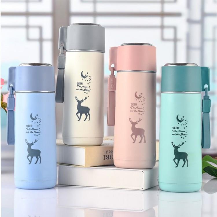 Bình Nước Thủy Tinh Bọc Nhựa 450ml Họa Tiết Huơu Giữ Nhiệt Tốt
