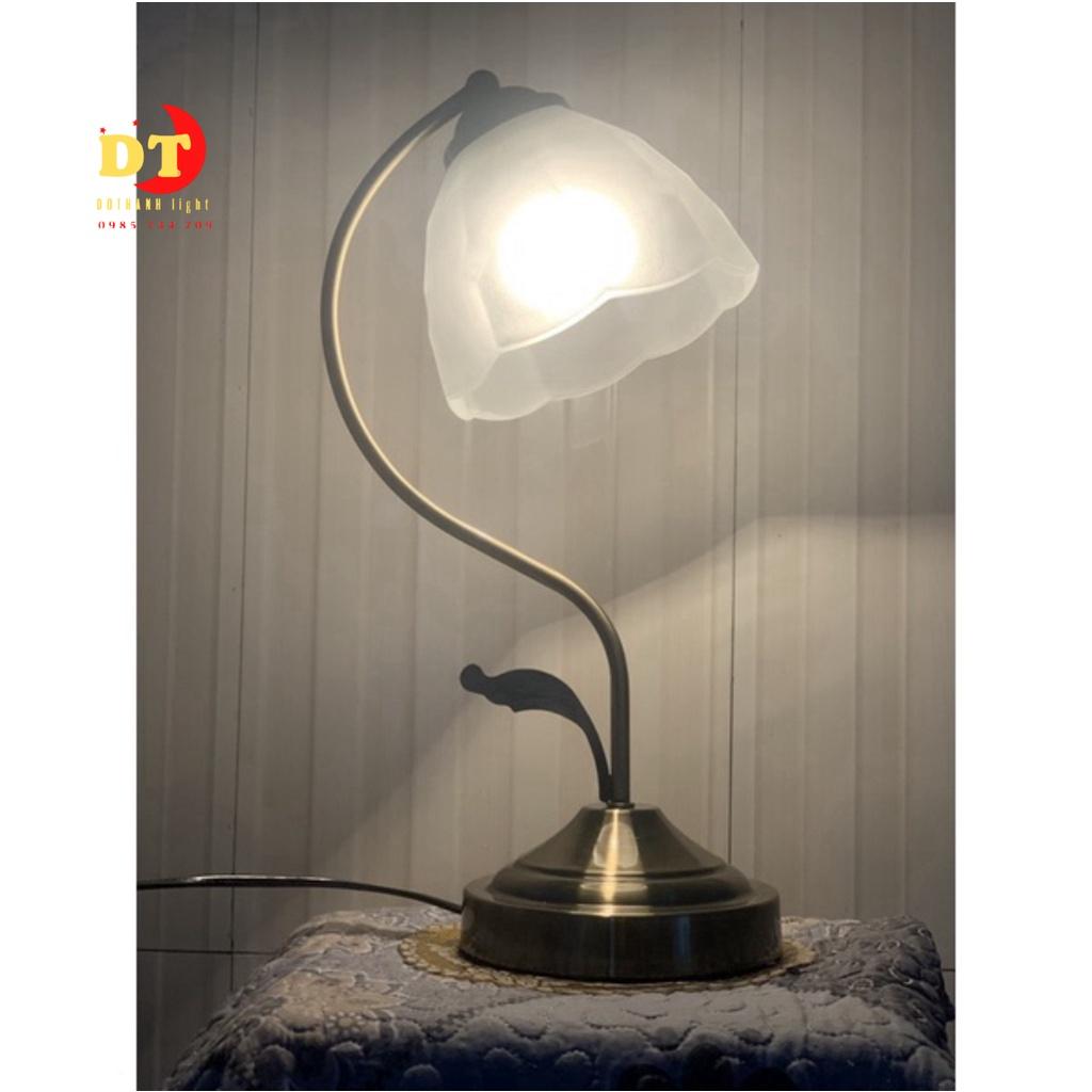 Đèn Bàn Phong Cách Châu Âu Đèn Có Điều Chỉnh Tăng Giảm Ánh Sáng HTLK DBN