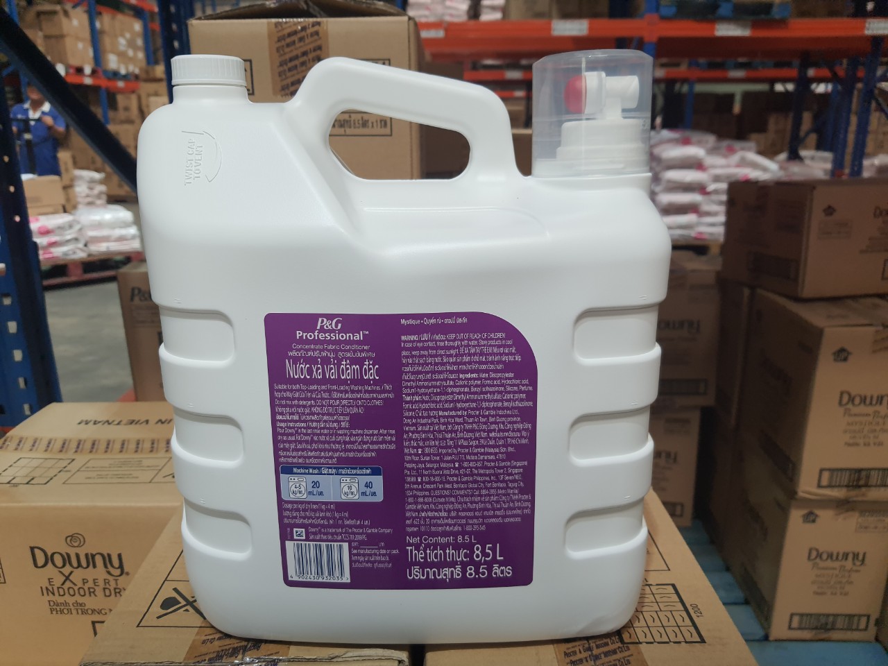 Nước xả vải Downy Chuyên dụng Huyền bí Can khổng lồ 8.5L
