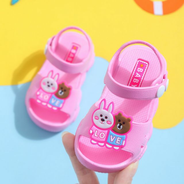 Giày sandal mũi bọc bảo vệ chân cho bé trai bé gái hình đôi bạn thỏ