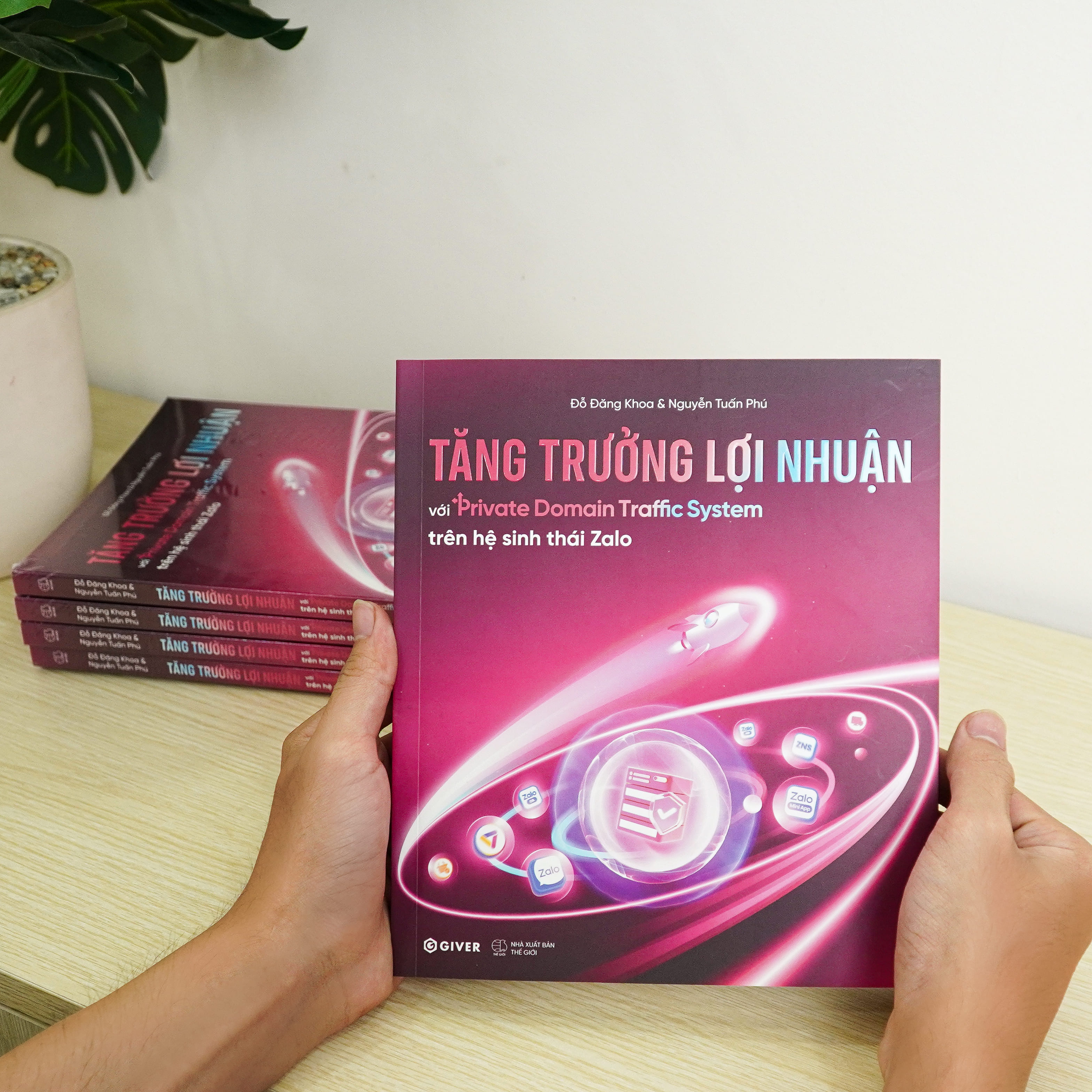 Sách Tăng Trưởng Lợi Nhuận Với PDTS Trên HST Zalo CNV Xây Dựng Hệ Sinh Thái Khách Hàng