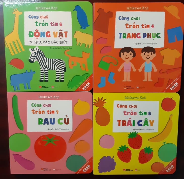 Combo 4 cuốn Ehon Nhật Bản Cùng chơi trốn tìm 4 Trang phục, Cùng chơi trốn tìm 5 Trái cây, Cùng chơi trốn tìm 6 Động vật, Cùng chơi trốn tìm 7 Rau củ