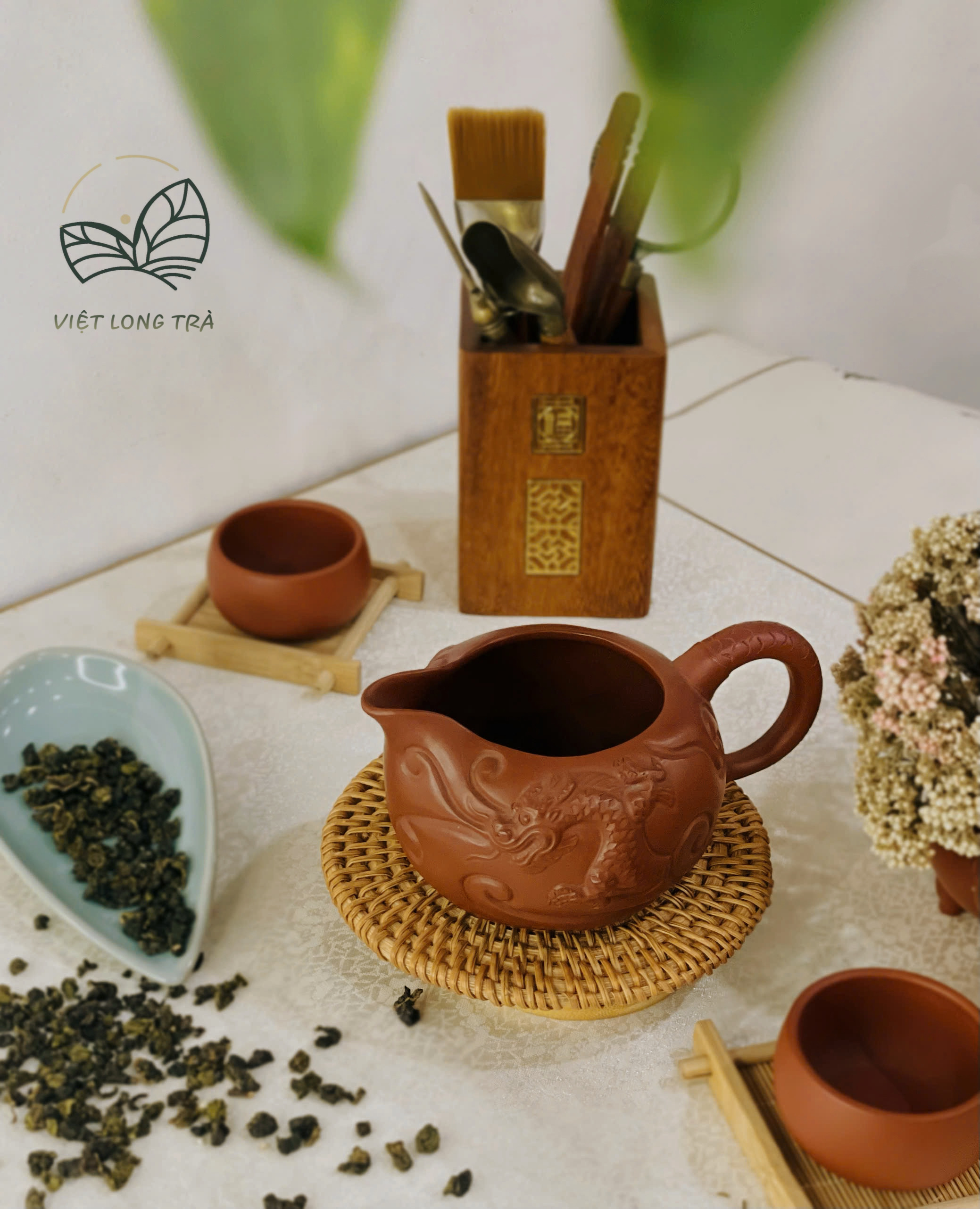 TỐNG TRÀ TỬ SA CAO CẤP - LONG ẨN VÂN TRẦM - TRÀ TĨNH DẪN HƯƠNG