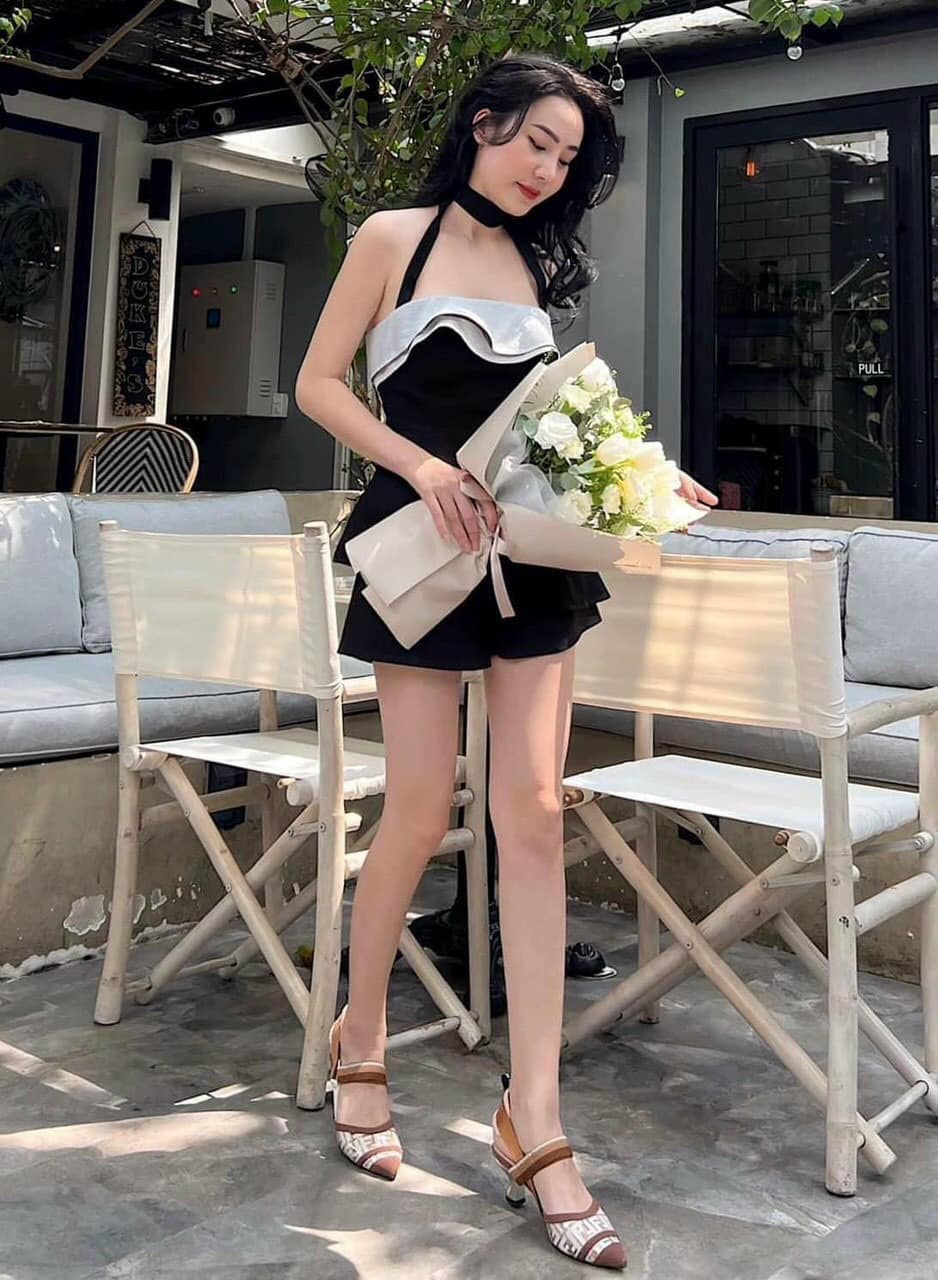 Áo peplum bèo phối màu dây cột cổ kiểu độc lạ