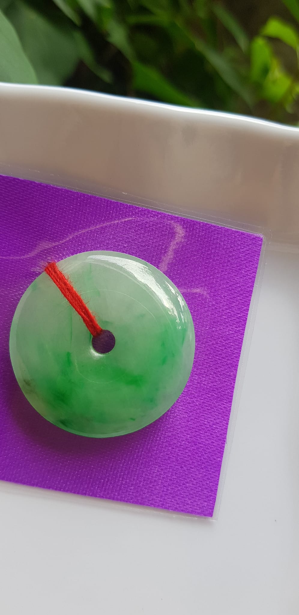 Mặt dây chuyền Đồng Điếu Đồng Tiền A Đẹp Đá Ngọc cẩm thạch tự nhiên 1 bên trắng 1 lý bóng đẹp Size 30mm x dầy 6mm Nữ bọc vàng đeo đẹp món quà tặng ý nghĩa ạ