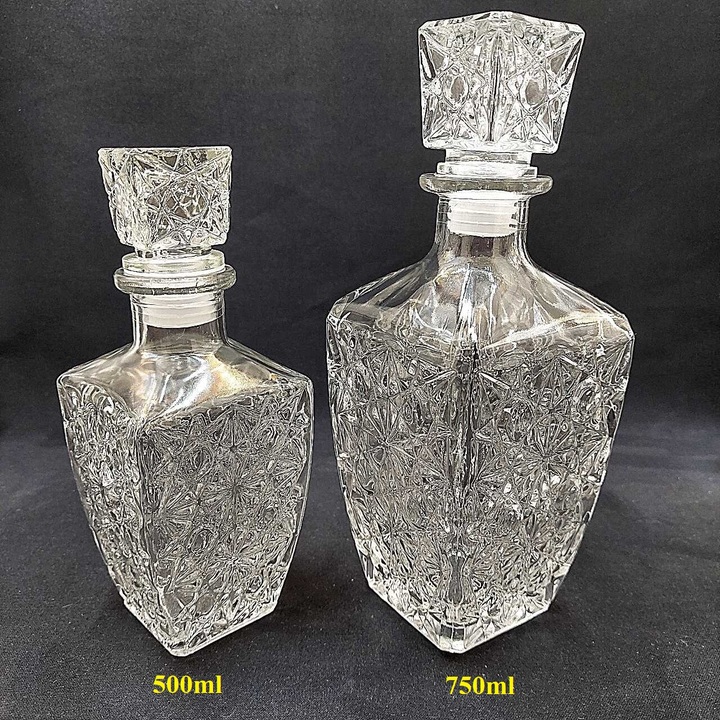 Vỏ chai thủy tinh đựng rượu mẫu vuông vát đáy 750ml + 500ml hoa văn nổi – Bộ Chai Đựng Rượu sang trọng