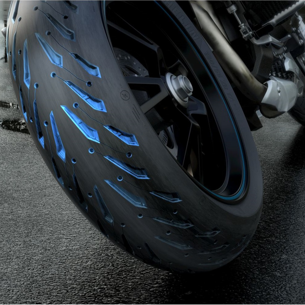 Vỏ xe motor Michelin Road 5 120/70 R17 (58W) và 190/55 R17 (75W)