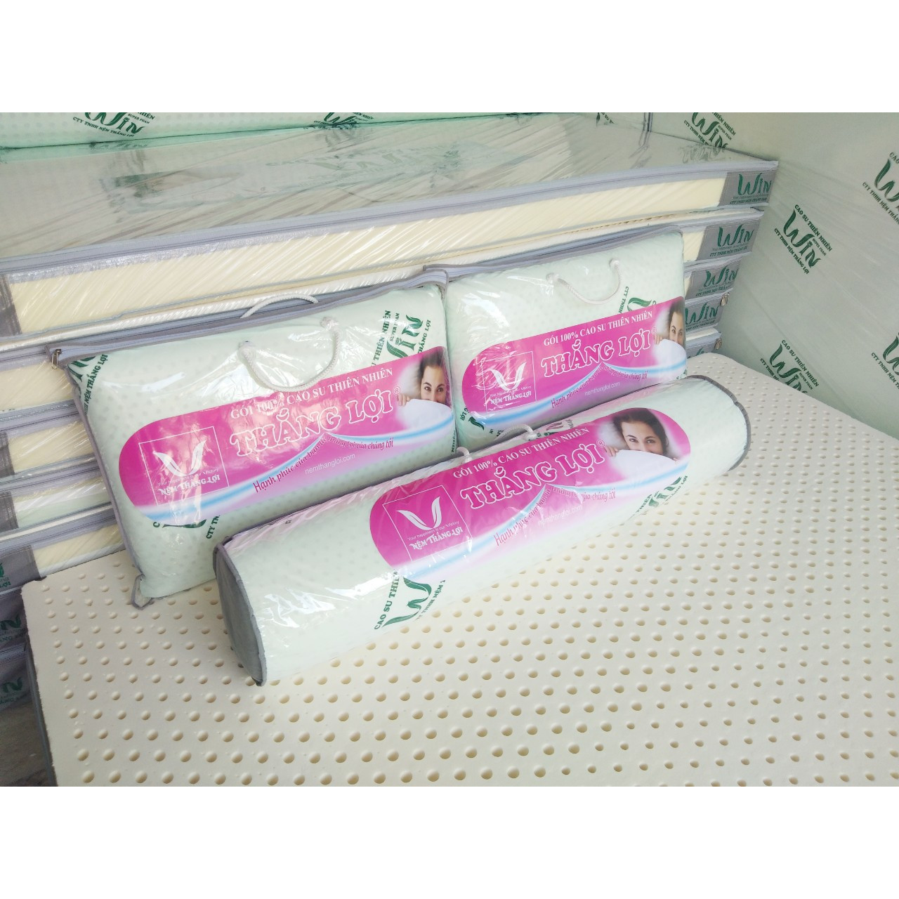 Gối Nằm Cao Su Non Mềm Thắng Lợi 40 x 60 x 9cm