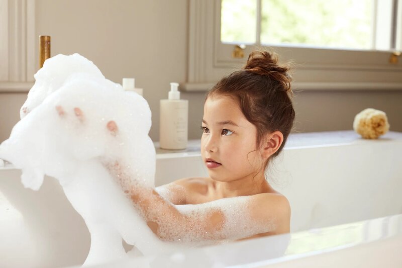 Sữa Tắm Trắng Sáng Da Sữa Bò Tươi Avatar White Body Wash