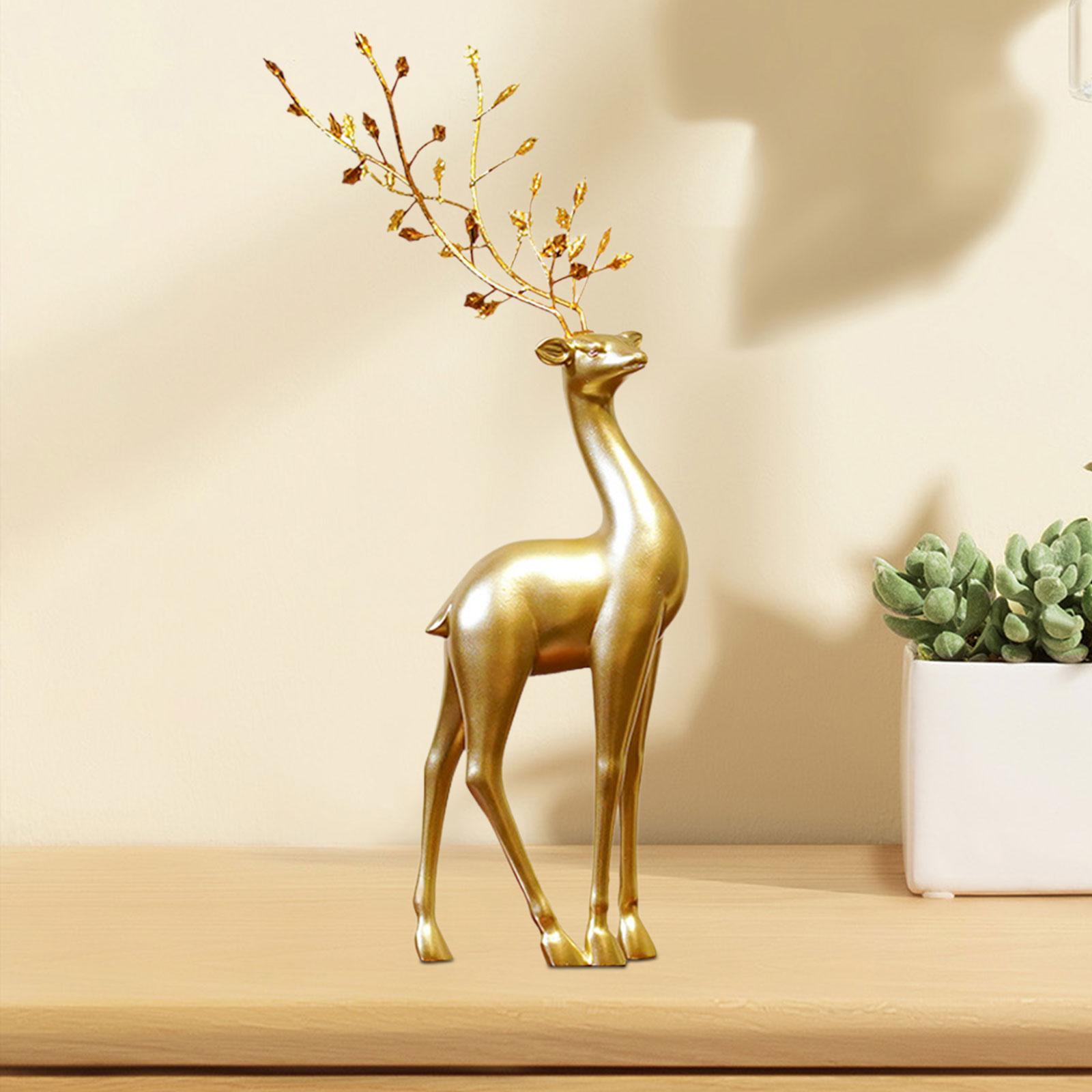 Resin Reindeer Figurine Display Cabinet Ornaments Animal Toys Tabletop Decoration Animal Statue Deer Reindeer Figures for Desktop Home Gifts