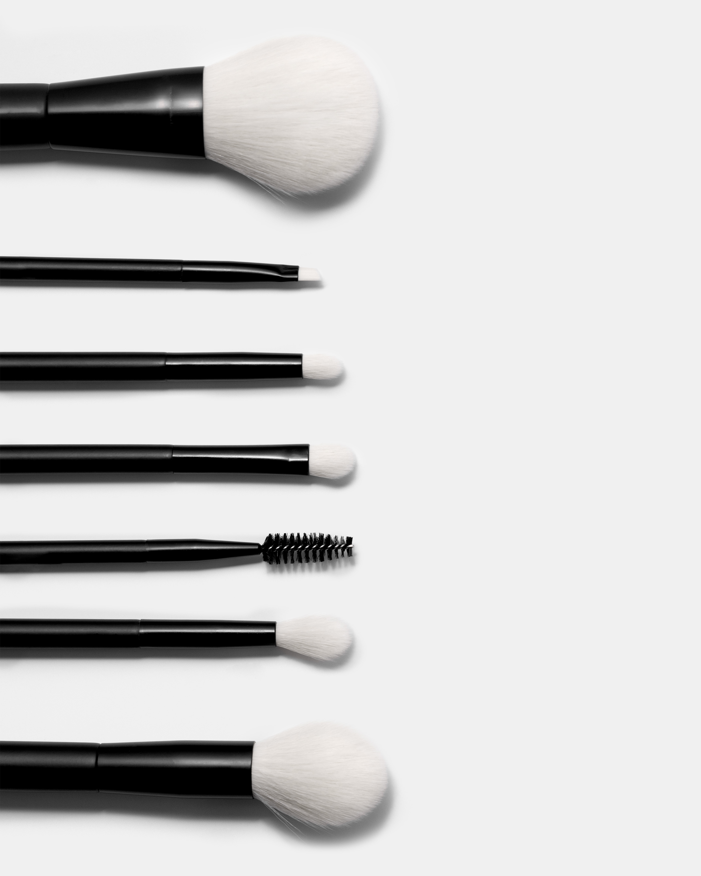 Bộ 7 Cọ Trang Điểm Đa Năng Cho Mặt Và Mắt Brush Tube Makeup Set (Black)