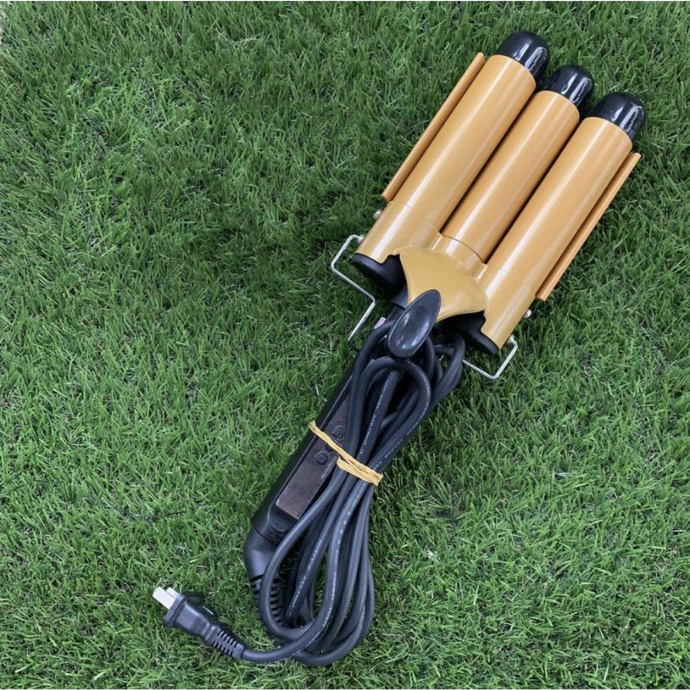 Máy Dập Sóng 3 trục cho bạn gái