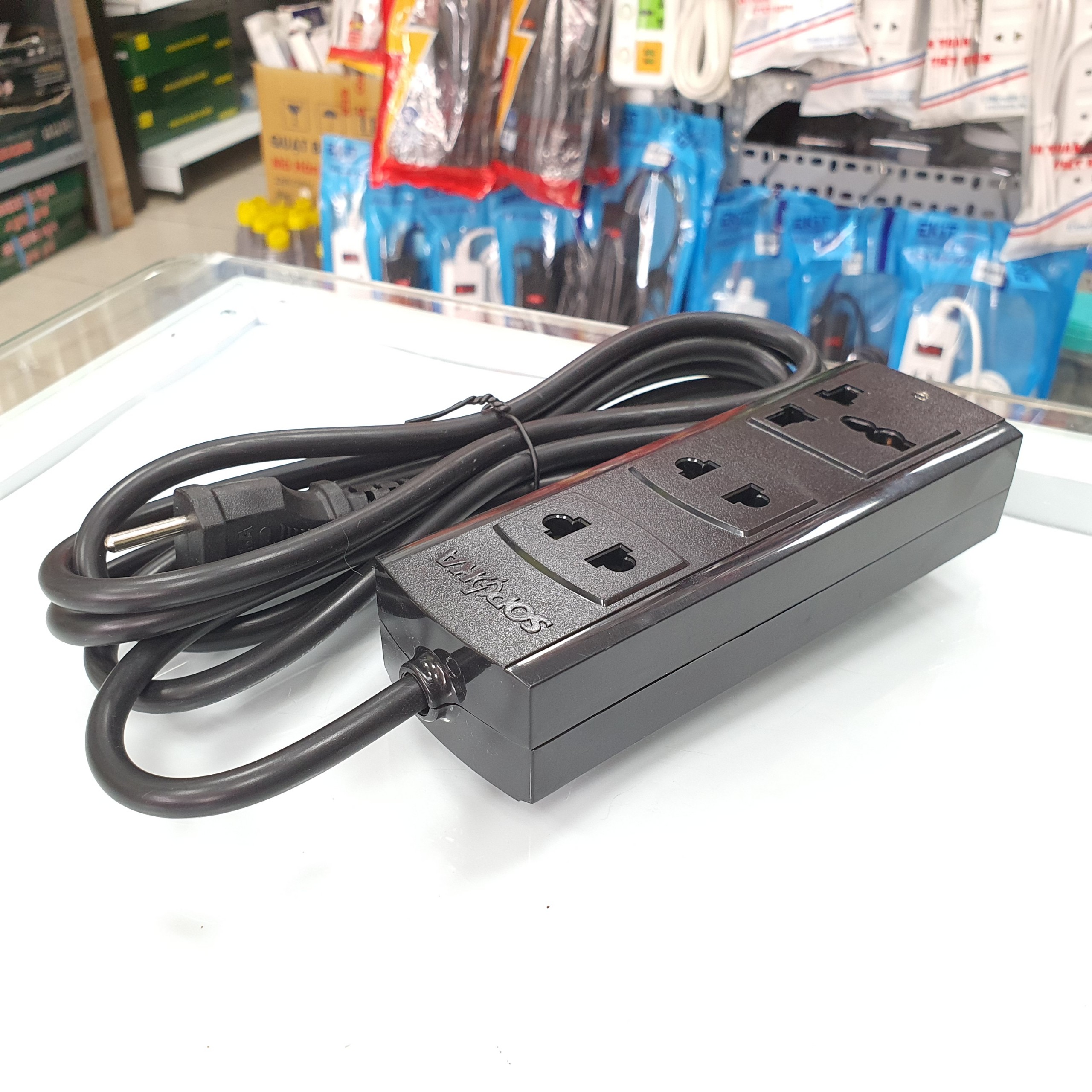 Ổ cắm điện lõi sứ chống cháy chịu tải 2200W 3K Sopoka