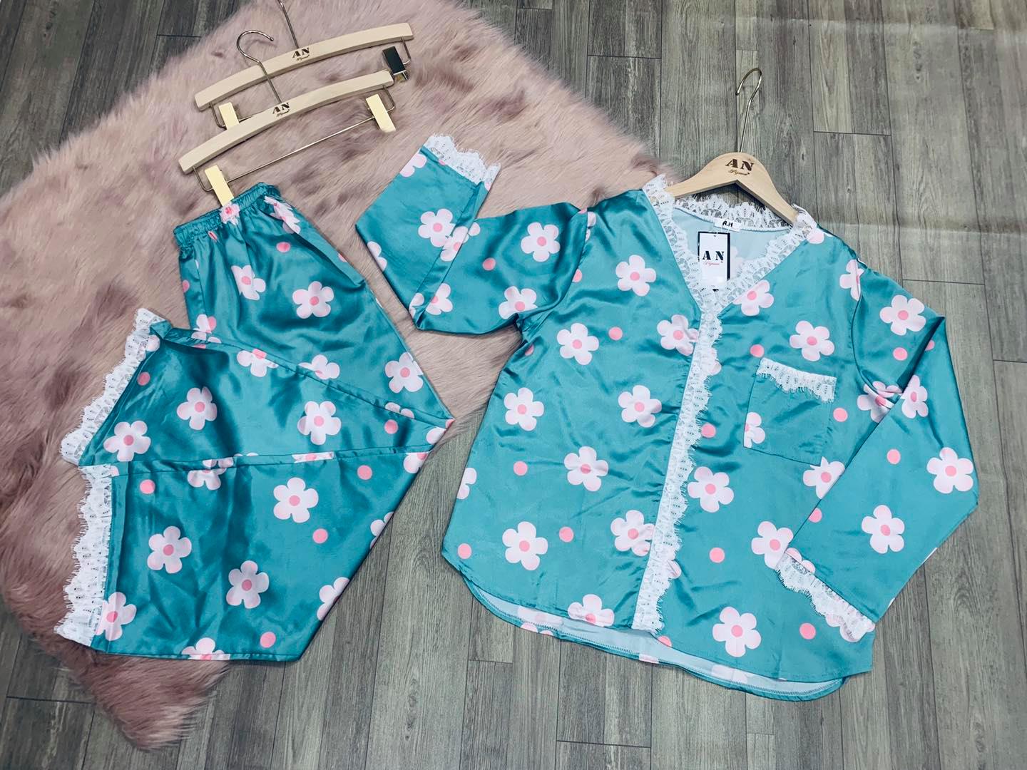 Đồ Bộ Lụa Tơ Tằm Hoa Phối Ren