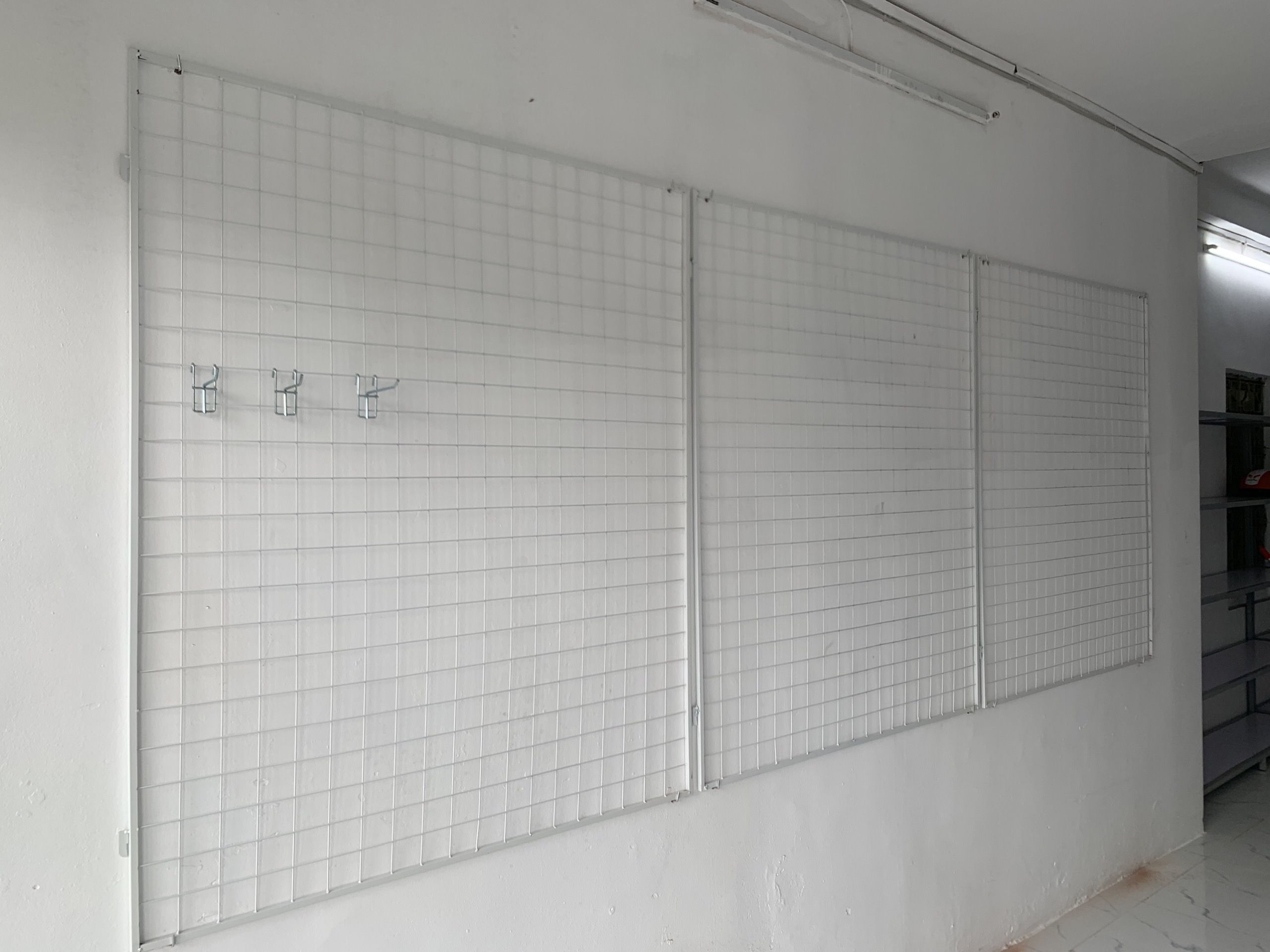 Móc treo khung lưới / Móc treo phụ kiện
