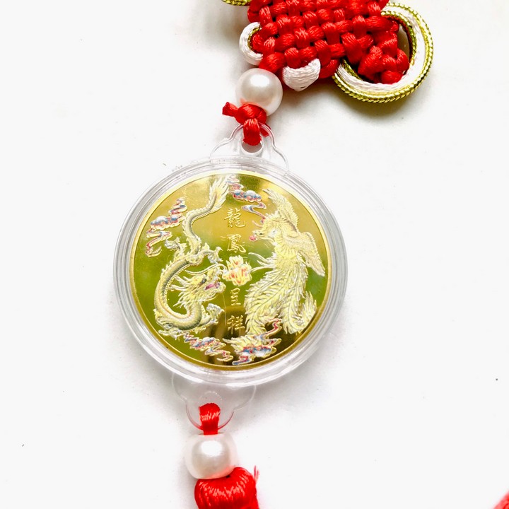 Dây Treo Xu Long Phụng In Màu Dùng treo trong nhà, nơi làm việc, trên xe Ôtô, mang theo bên người, kích thước 33 x 5cm, màu vàng - TMT Collection - SP005161