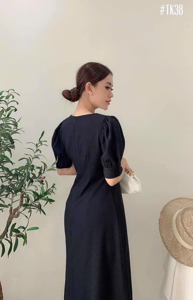 Đầm xoè phối cổ ren trắng