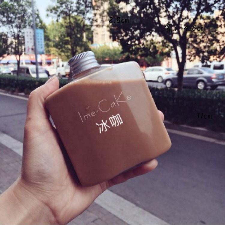 Chai thủy tinh vuông dẹp 250ml nắp nhôm đen đựng nước ép, sinh tố, dầu tràm, nước hoa