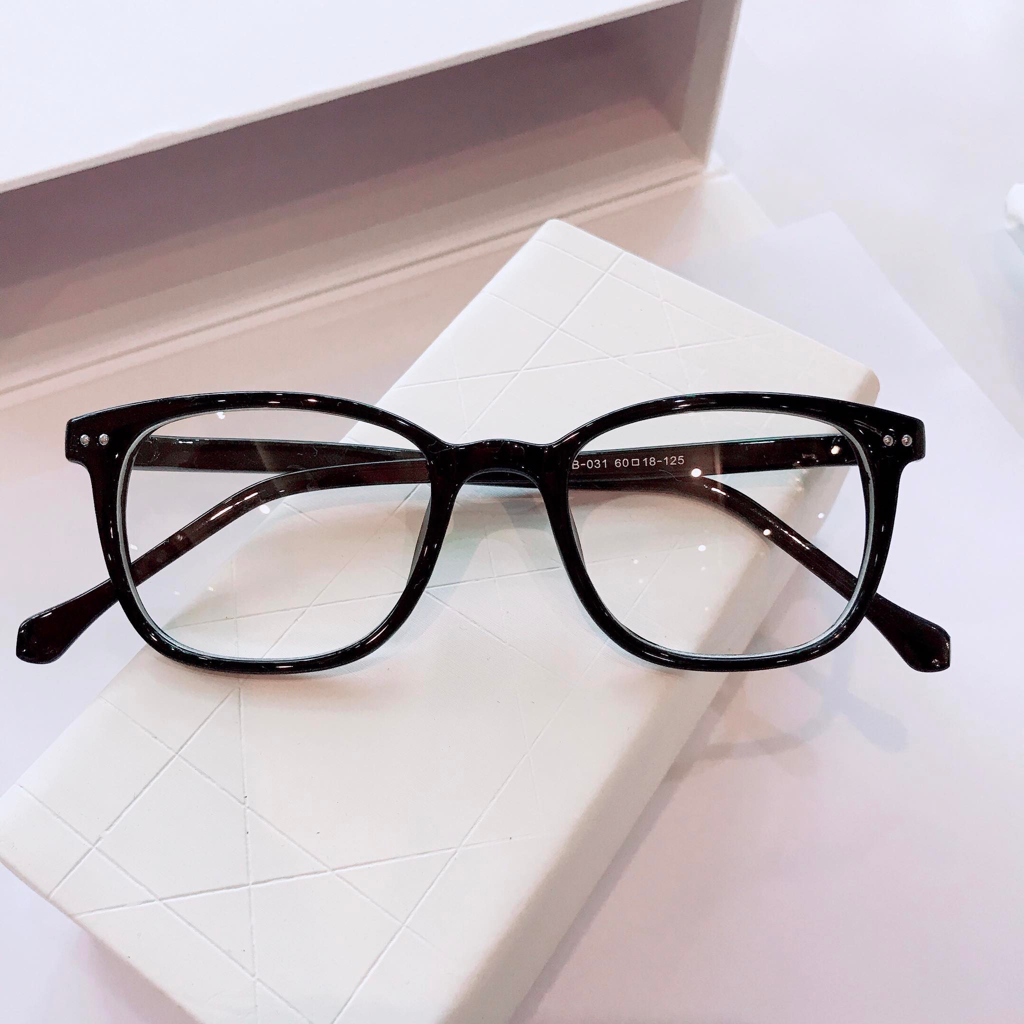 Kính Mắt Vuông Gọng Nhựa Dẻo Basic Cho Nam và Nữ Olive031