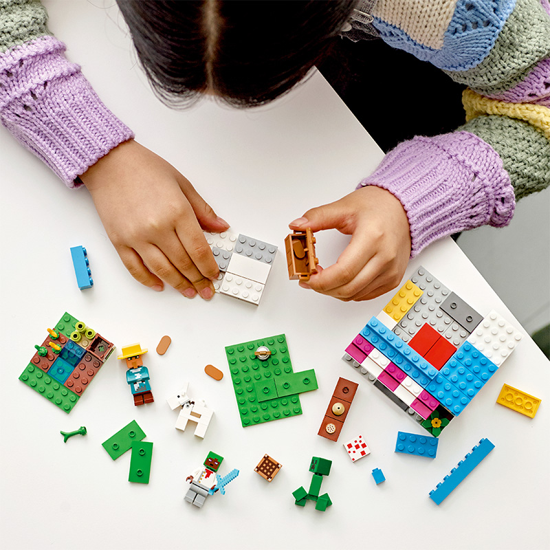 Đồ Chơi LEGO Tiệm Bánh Minecraft 21184