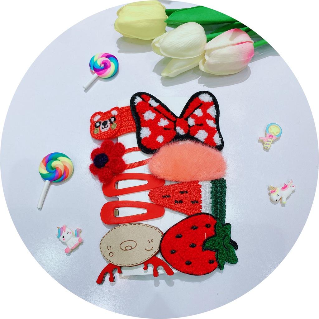 Bảng kẹp bé gái dễ thương