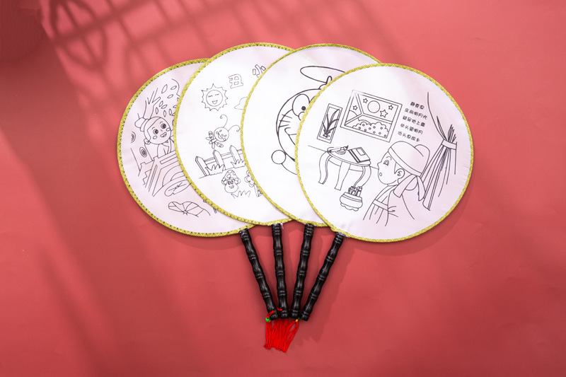 10c Quạt vải lụa tròn tự tô có in hình 24 cm cho bé tô màu, quạt tròn tự trang trí nhiều mẫu