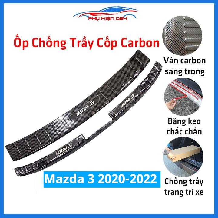 Ốp chống trầy cốp Mazda 3 2020-2021-2022 thép không gỉ vân Cacbon bảo vệ xe chống va đập