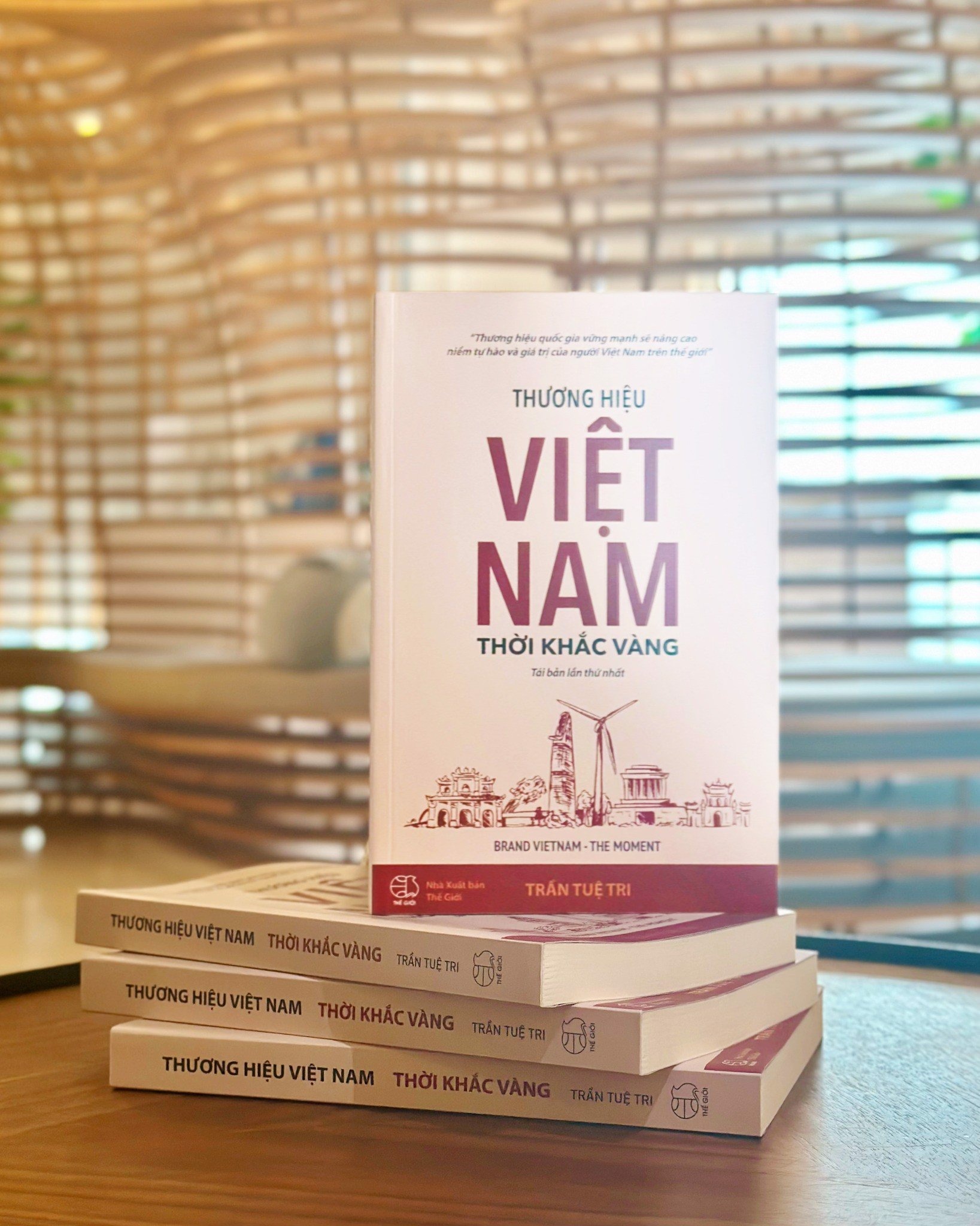 Thương hiệu Việt Nam - Thời khắc vàng (BRAND VIETNAM THE MOMENT)