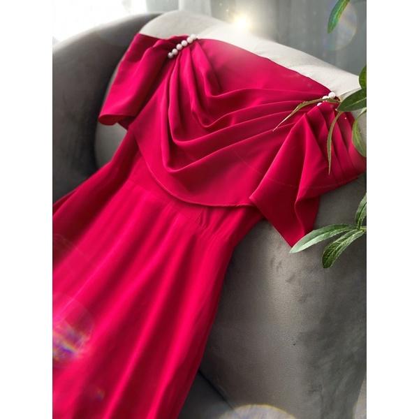 Sandra Dress | Đầm trễ vai xếp ly phối ngọc Story.clothes thời trang nữ
