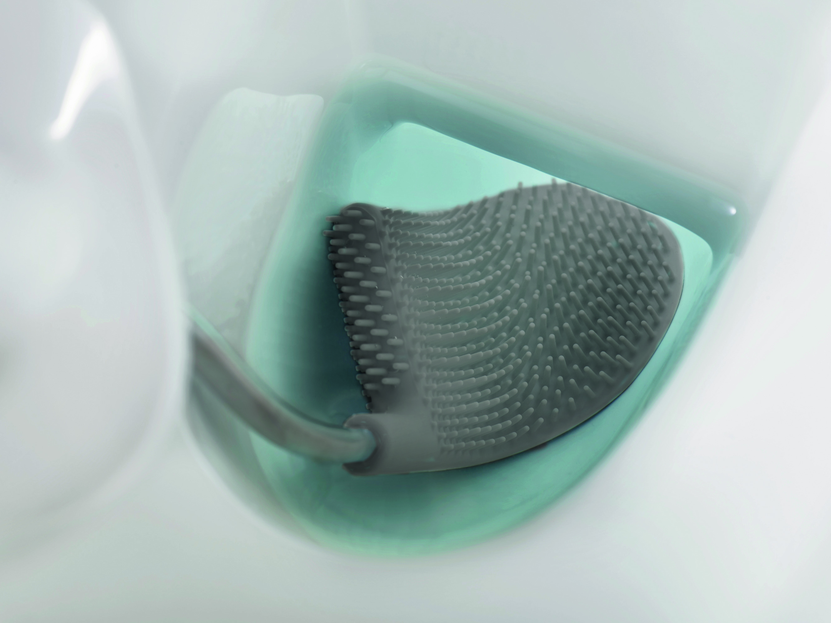 Cọ Toilet Silicon Thông Minh Jospeh Joseph 705065 Xám/Trắng