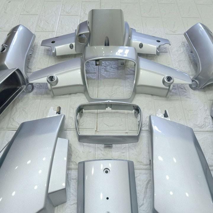 Hình ảnh Dàn áo xe dành cho Honda-Dream II nhựa ABS nguyên sinh cao cấp màu BẠC, kèm bộ tem theo xe
