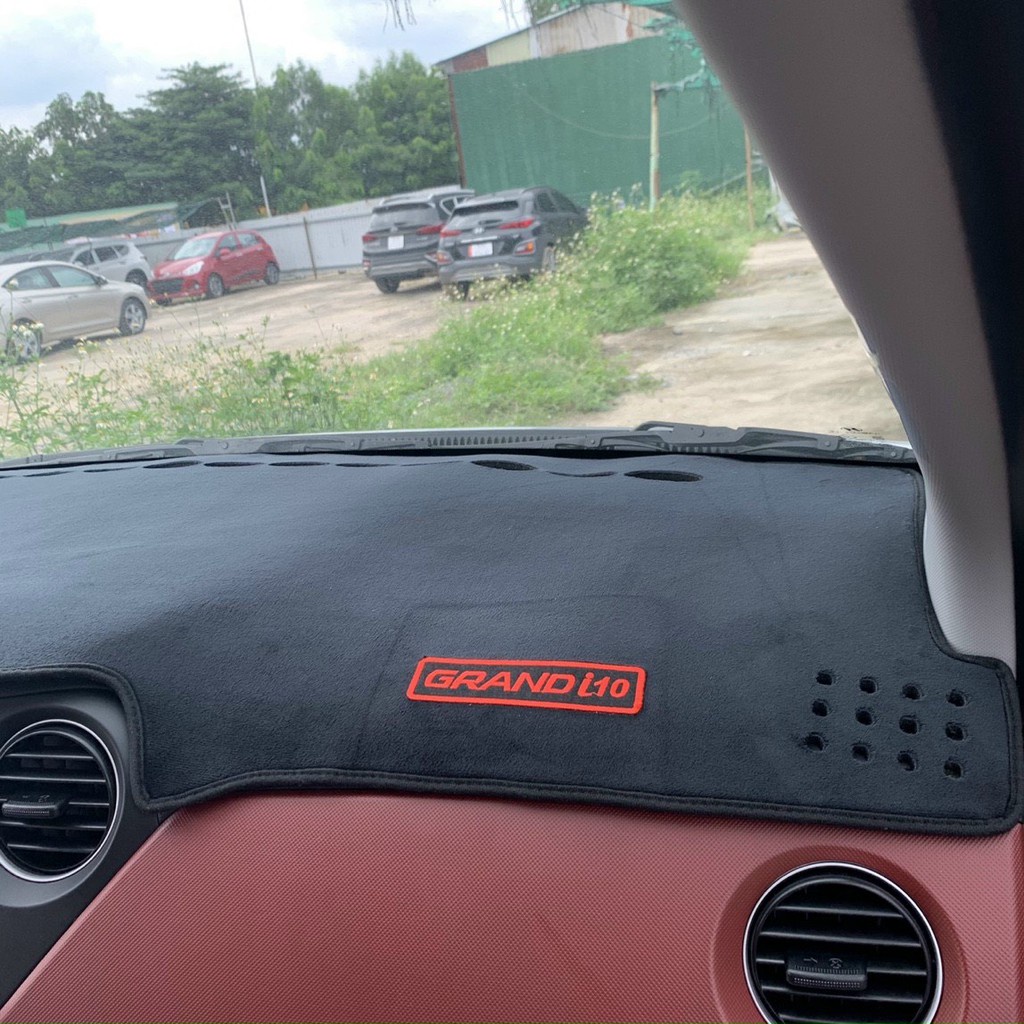 Thảm taplo nhung xe Hyundai Creta 2022 2023 Màu đen Hàng lông cừu có đễ chống trượt - chuẩn theo form xe