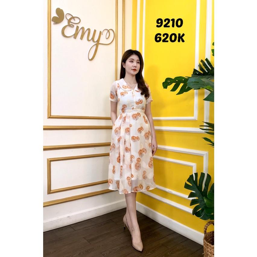 Đầm EMY EM9210 Xoè Hoa Phối Cổ Lá