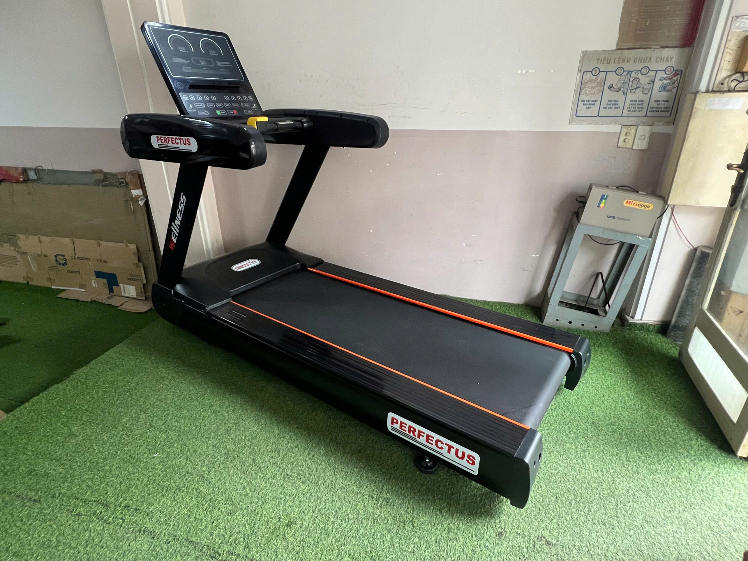 MÁY CHẠY BỘ PERFECT US 200PN CHÍNH HÃNG GIÁ TỐT